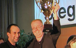 Guido und Thomas mit dem Pokal